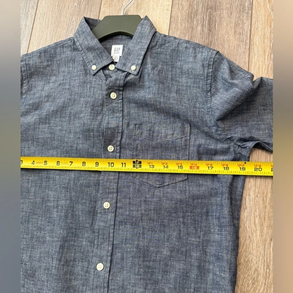 GAP  XXL (14-16) teenage kids 100% cotton shirt like new condition